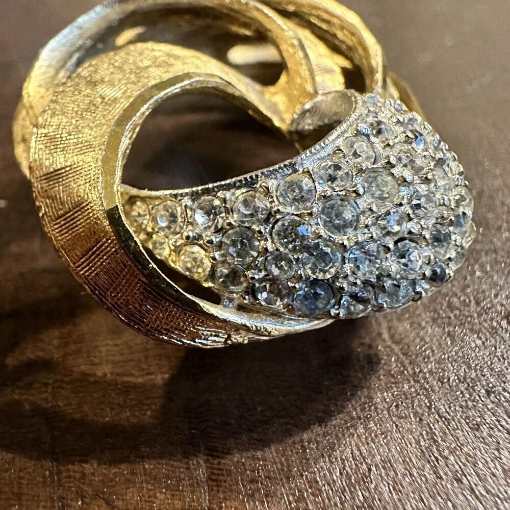 BSK Signed Estate Brooch Pin - Picture 7 of 12